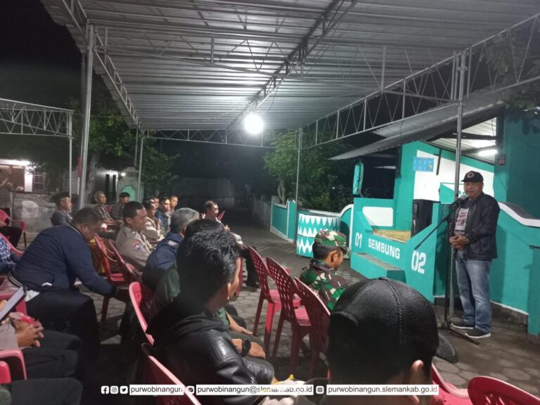 gambar_Sambang kamling di Pos Ronda RT 01-02 Sembung