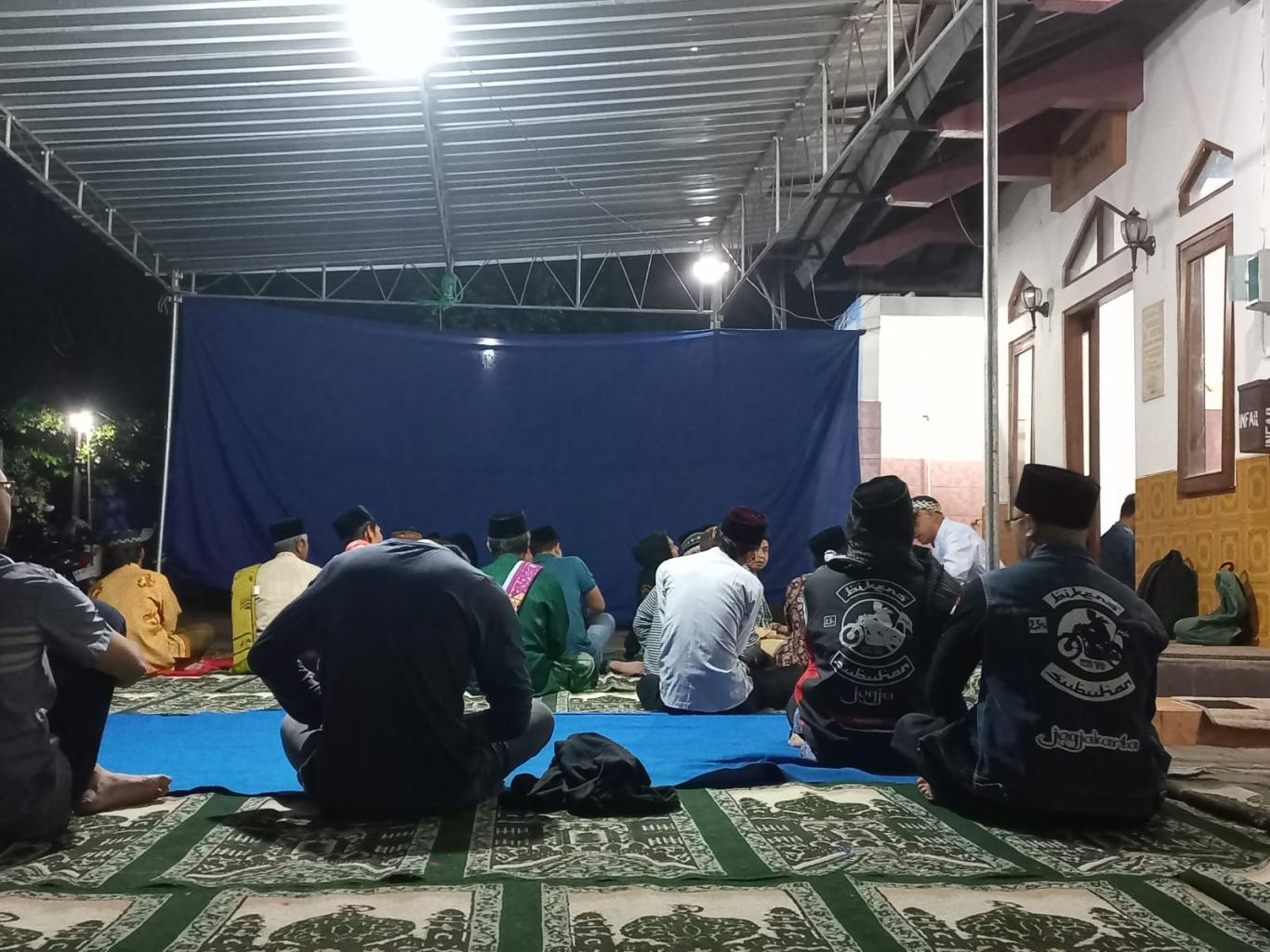 gambar_Kedatangan Bikers Subuhan di Masjid Hidayah Sembung
